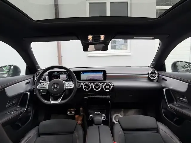 Mercedes-Benz CLA 220