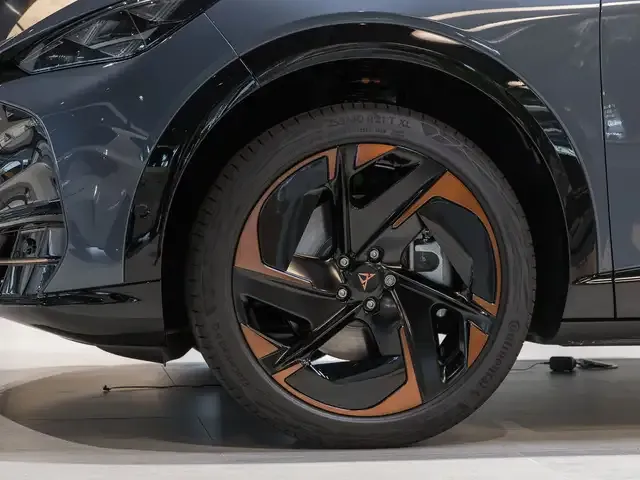 CUPRA Tavascan