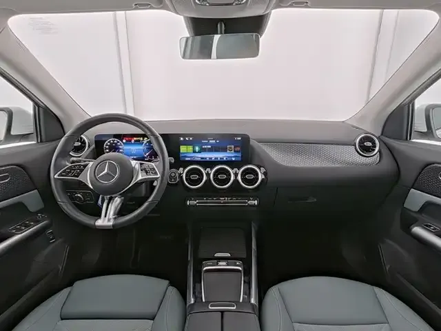 Mercedes-Benz GLA 220