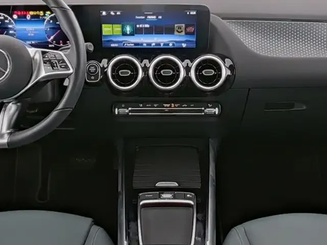Mercedes-Benz GLA 220