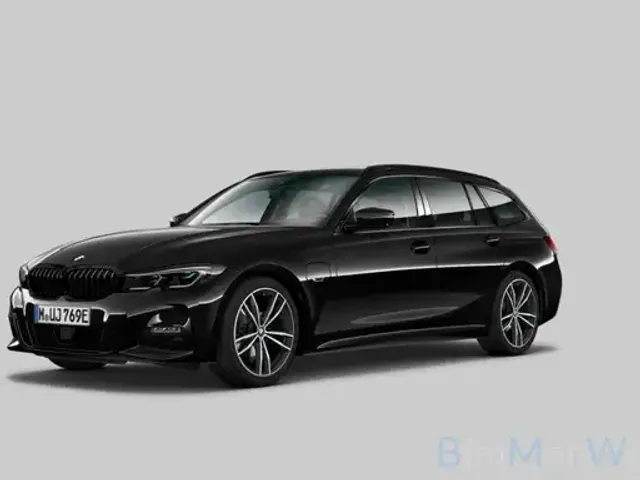 BMW 330