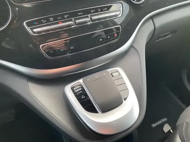 Mercedes-Benz EQV 300