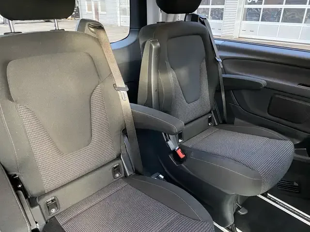 Mercedes-Benz EQV 300