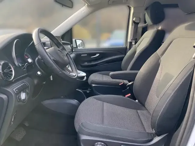 Mercedes-Benz EQV 300