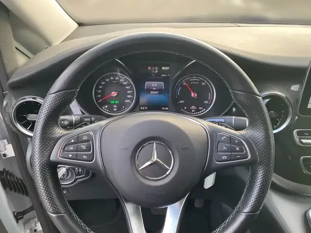 Mercedes-Benz EQV 300