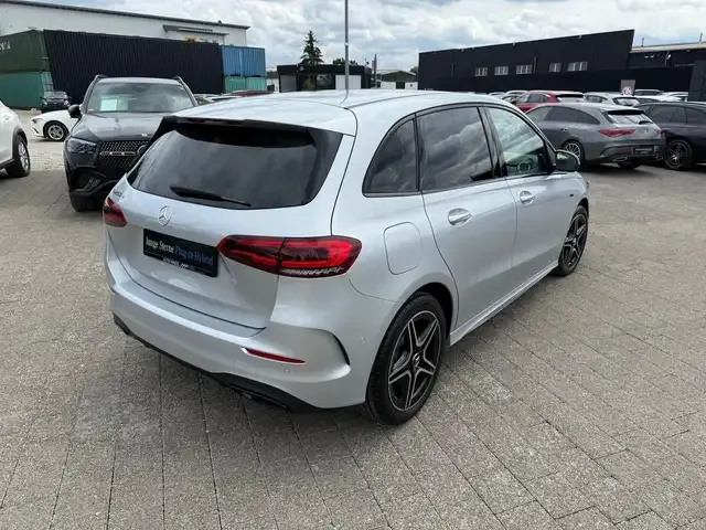 Mercedes-Benz B 250