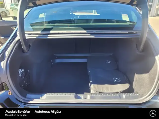 Mercedes-Benz EQE 350