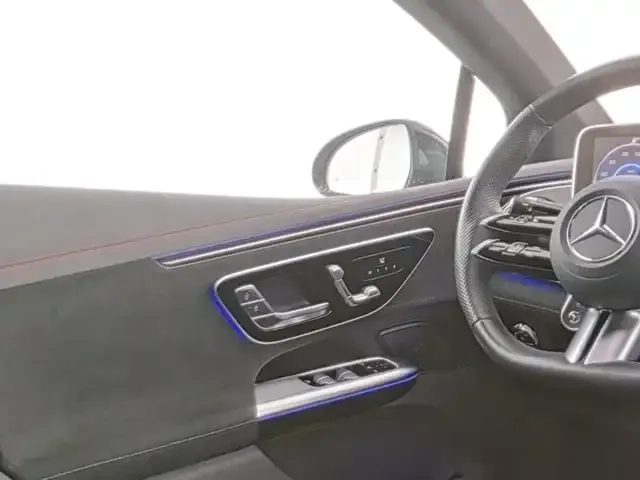 Mercedes-Benz EQE 300