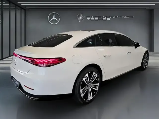 Mercedes-Benz EQS