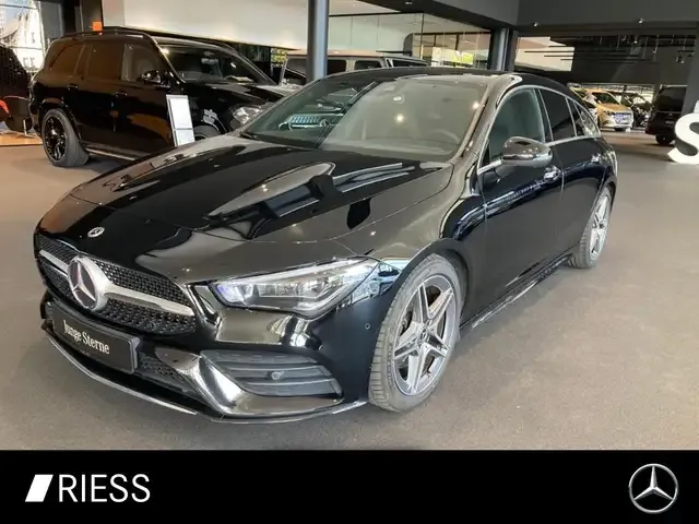Mercedes-Benz CLA 220