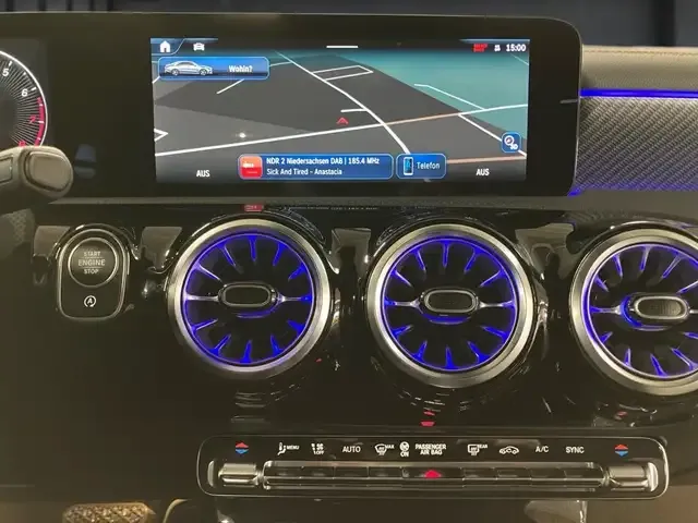 Mercedes-Benz CLA 200