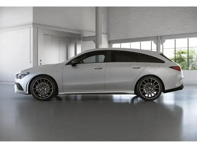 Mercedes-Benz CLA 220