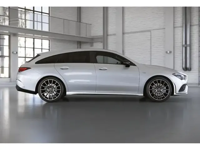 Mercedes-Benz CLA 220