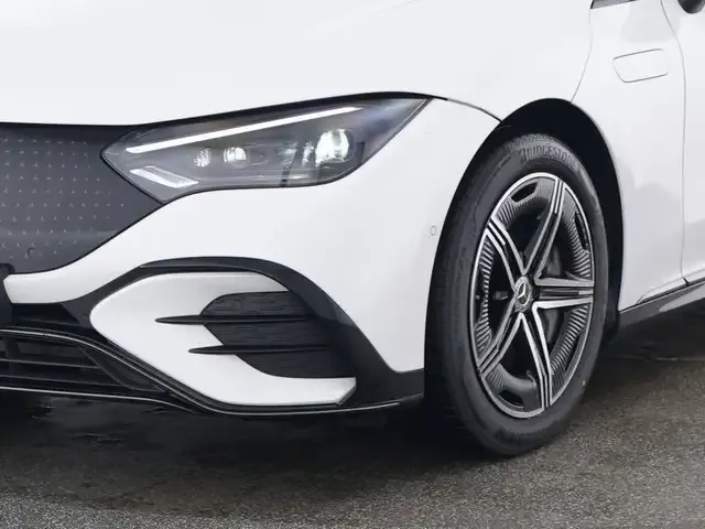 Mercedes-Benz EQE 350