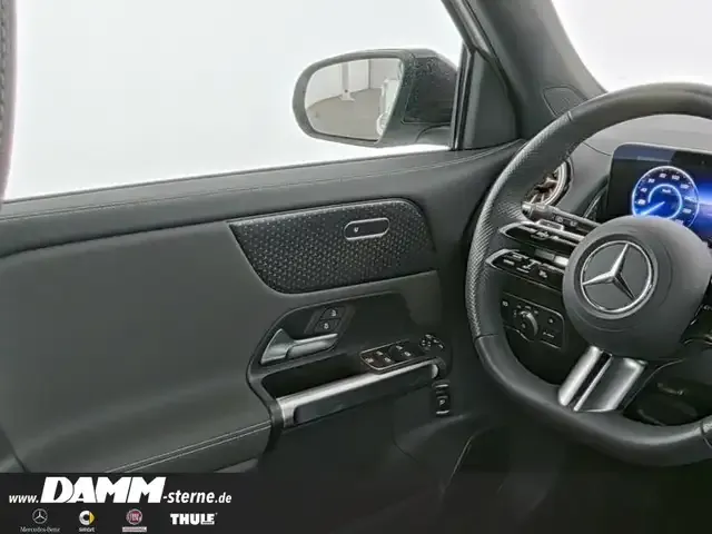 Mercedes-Benz EQB 350