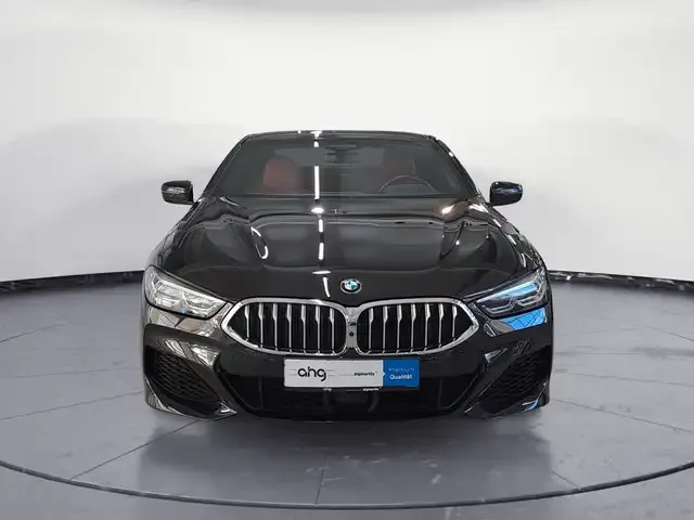 BMW 840