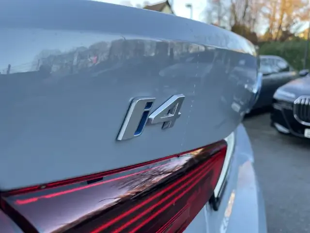 BMW i4