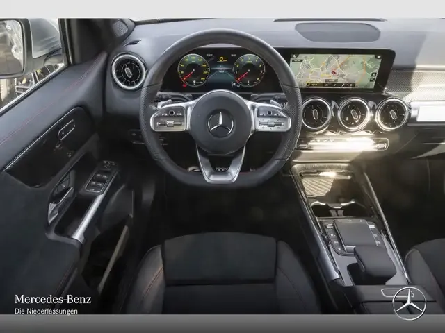 Mercedes-Benz GLB 180