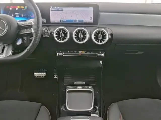 Mercedes-Benz A 35 AMG