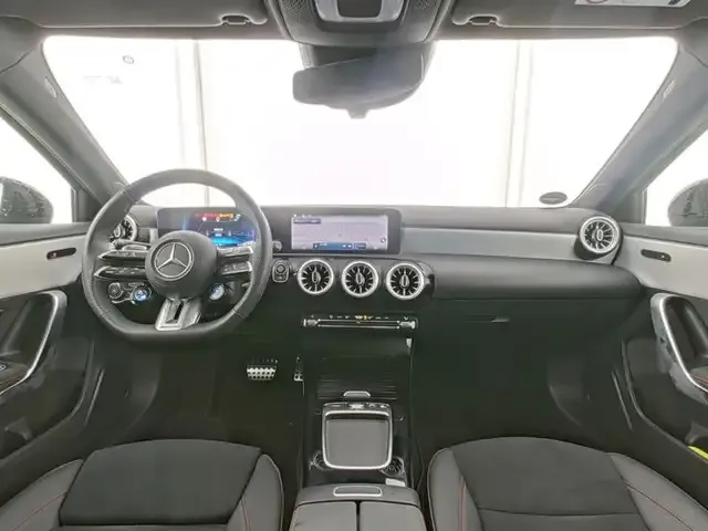 Mercedes-Benz A 35 AMG