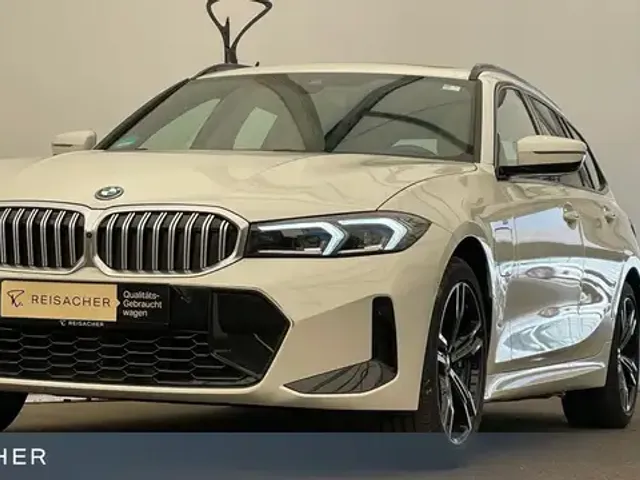 BMW 330