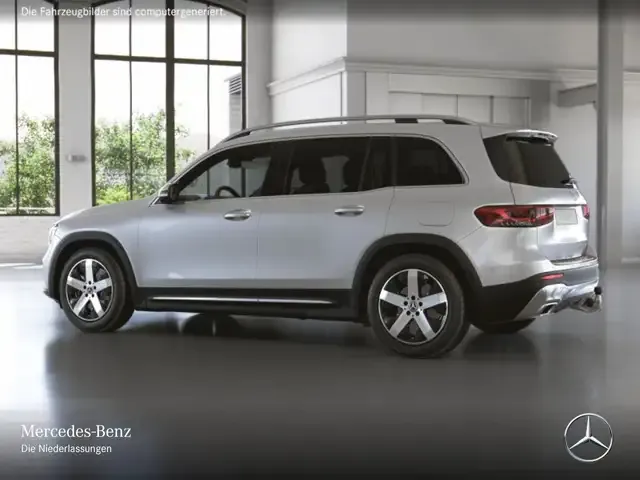 Mercedes-Benz GLB 220