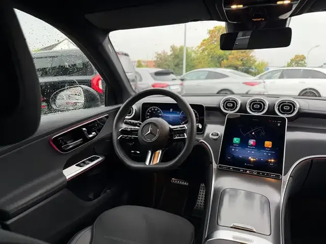 Mercedes-Benz GLC 220