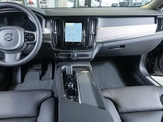 Volvo V90 Cross Country