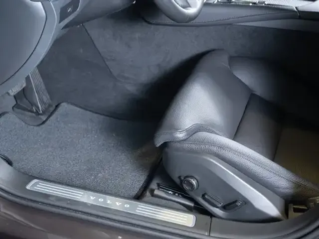 Volvo V90 Cross Country