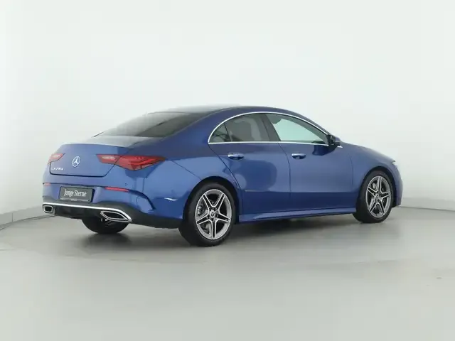 Mercedes-Benz CLA 200