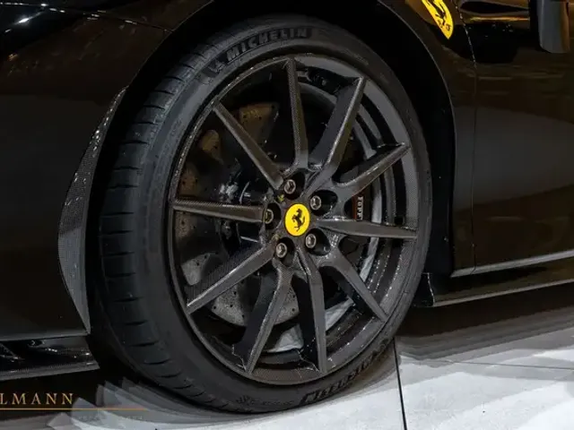 Ferrari SF90 Spider