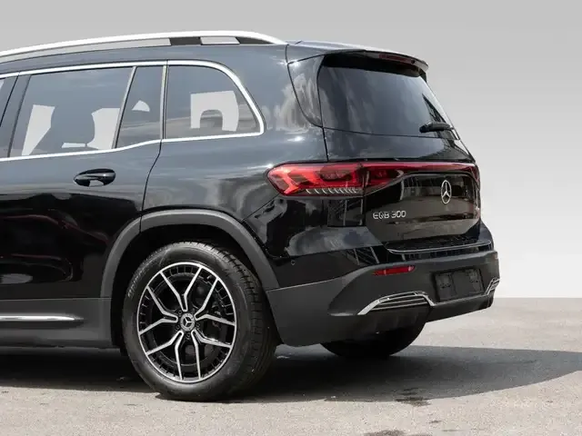 Mercedes-Benz EQB 300