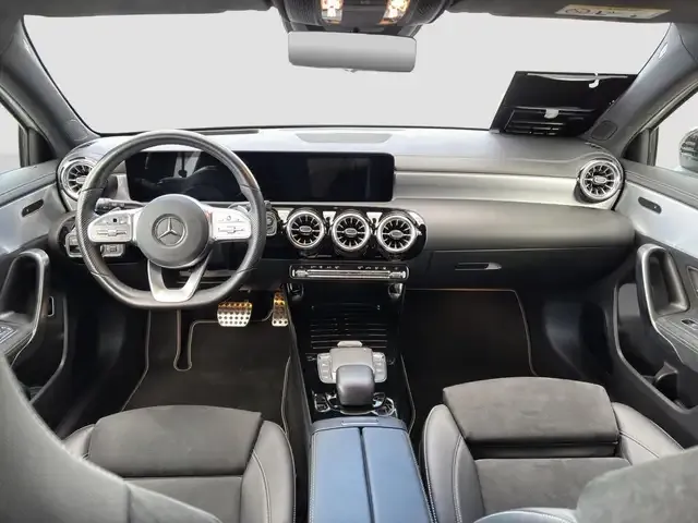 Mercedes-Benz A 250