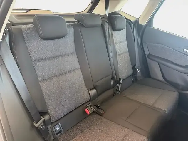 BMW 225