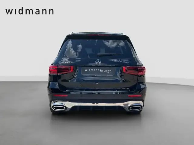 Mercedes-Benz GLB 200