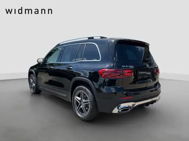 Mercedes-Benz GLB 200