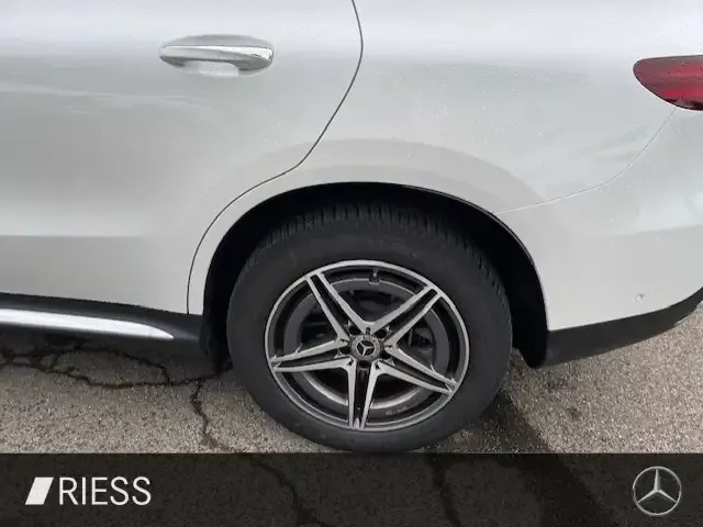 Mercedes-Benz EQC 400