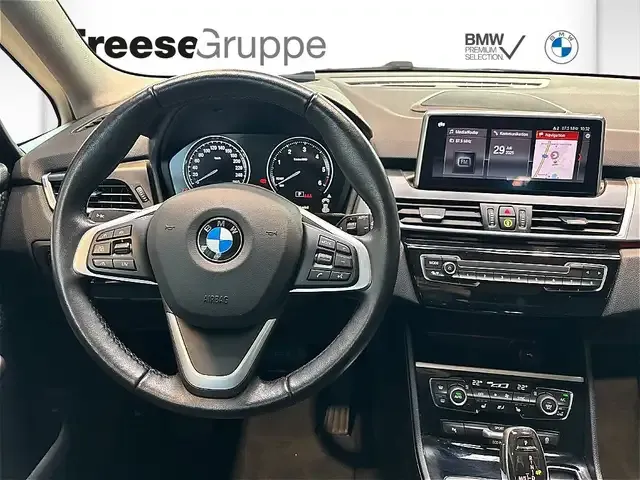 BMW 220