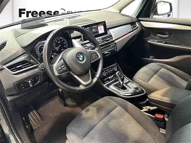 BMW 220