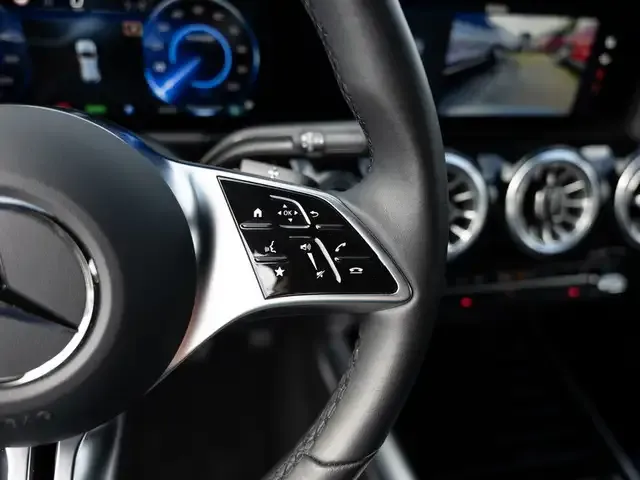 Mercedes-Benz EQA 350