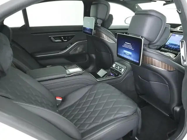 Mercedes-Benz S 400
