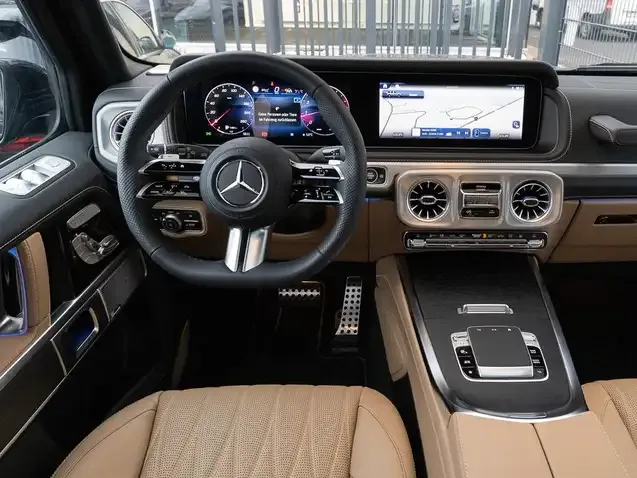 Mercedes-Benz G 500
