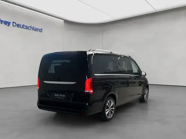 Mercedes-Benz V 250