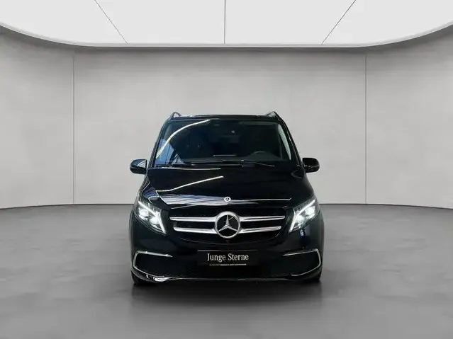 Mercedes-Benz V 250