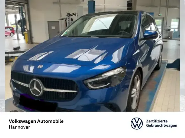 Mercedes-Benz B 220