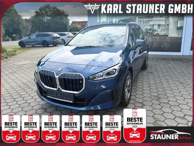 BMW 216