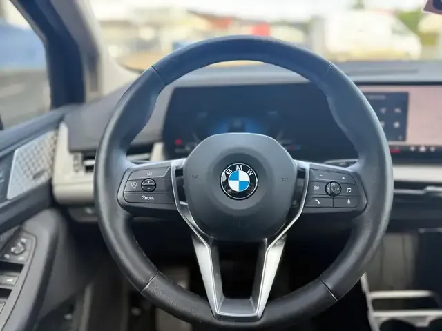 BMW 216