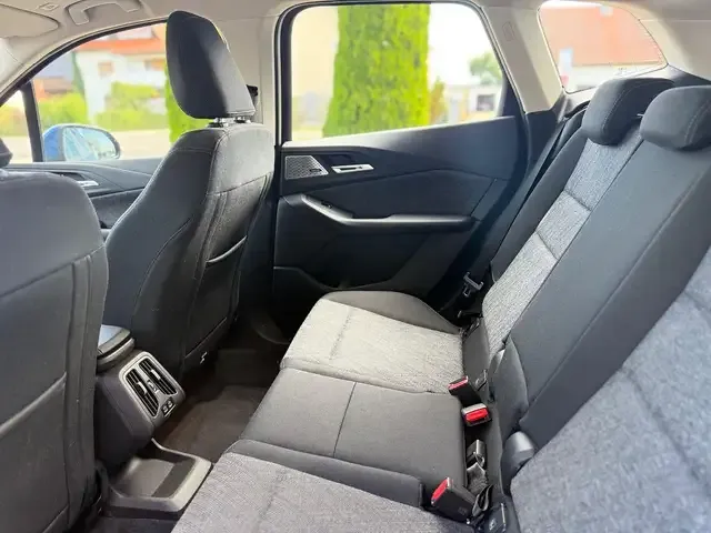BMW 216