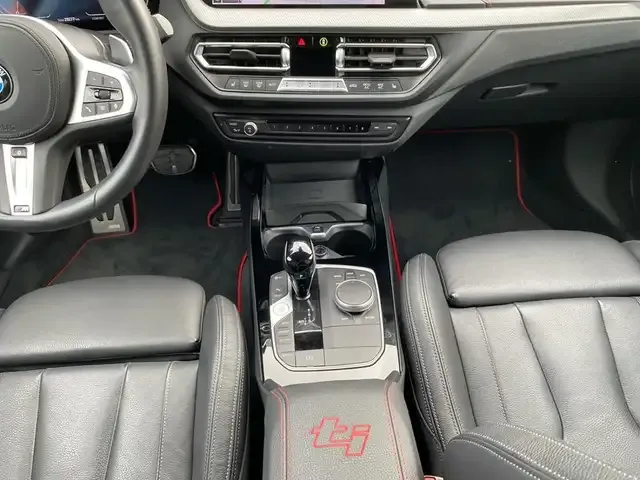 BMW 128