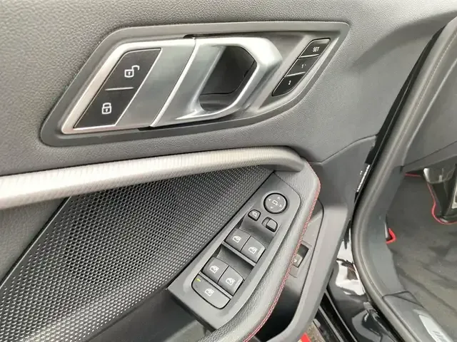 BMW 128